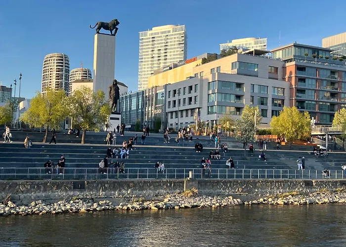 Faro Eurovea * Bratislava